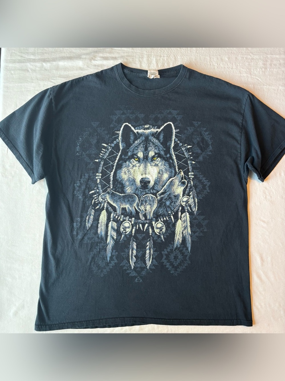 Vintage 90’s Fruit of the Loom Wolfpack Dream Catcher Graphic T-Shirt size 2XL